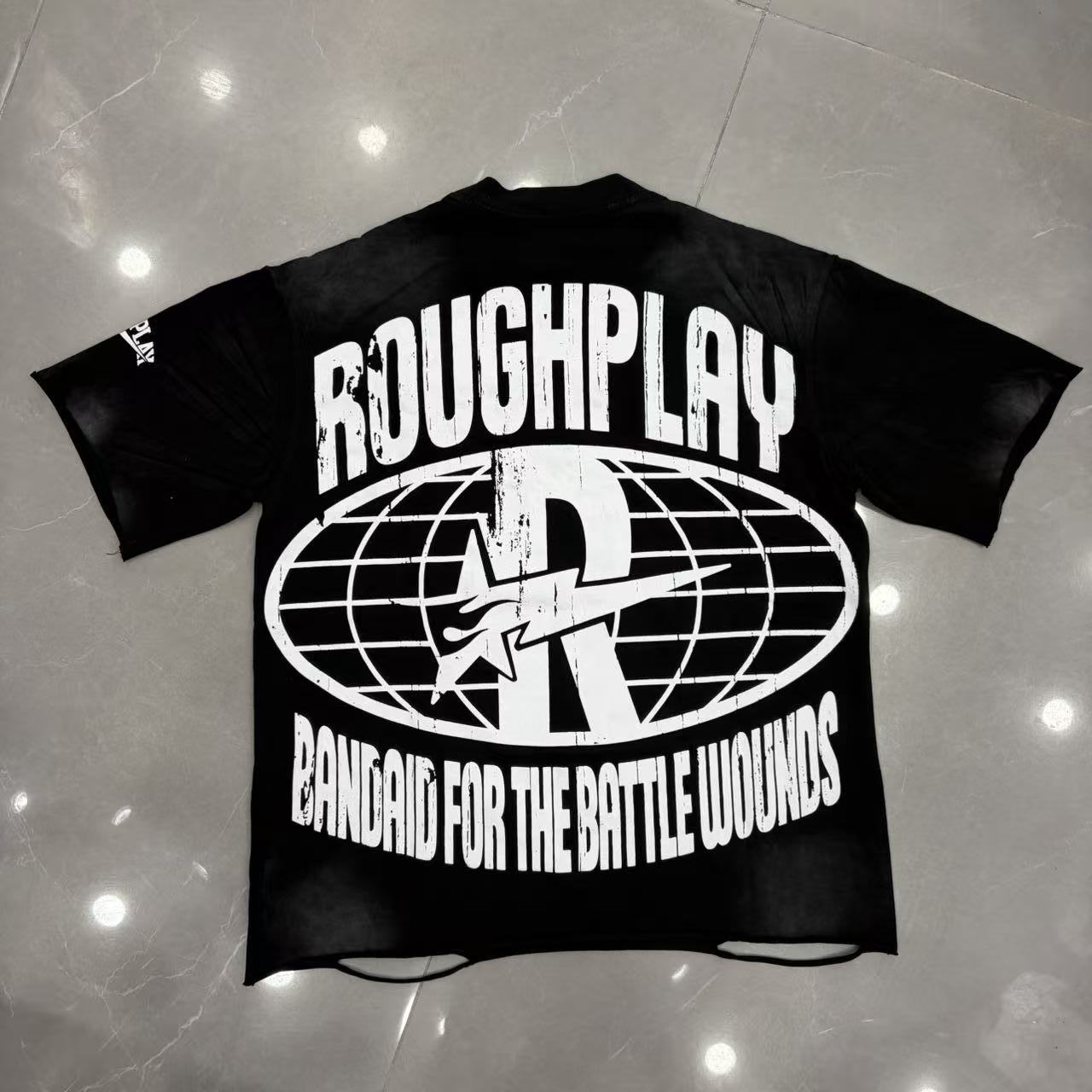Roughplay Post‑Apocalyptic Gas Mask Billboard Graphic Tee